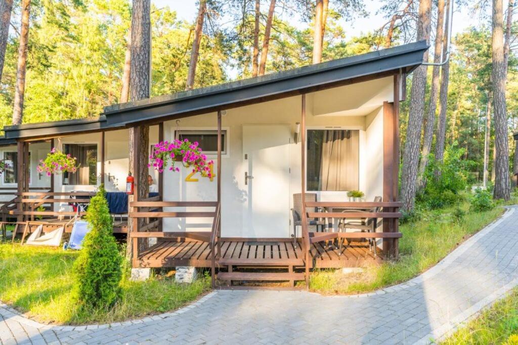 Bursztynowo Osrodek Wczasowy Villa ชตูตอวอ ภายนอก รูปภาพ